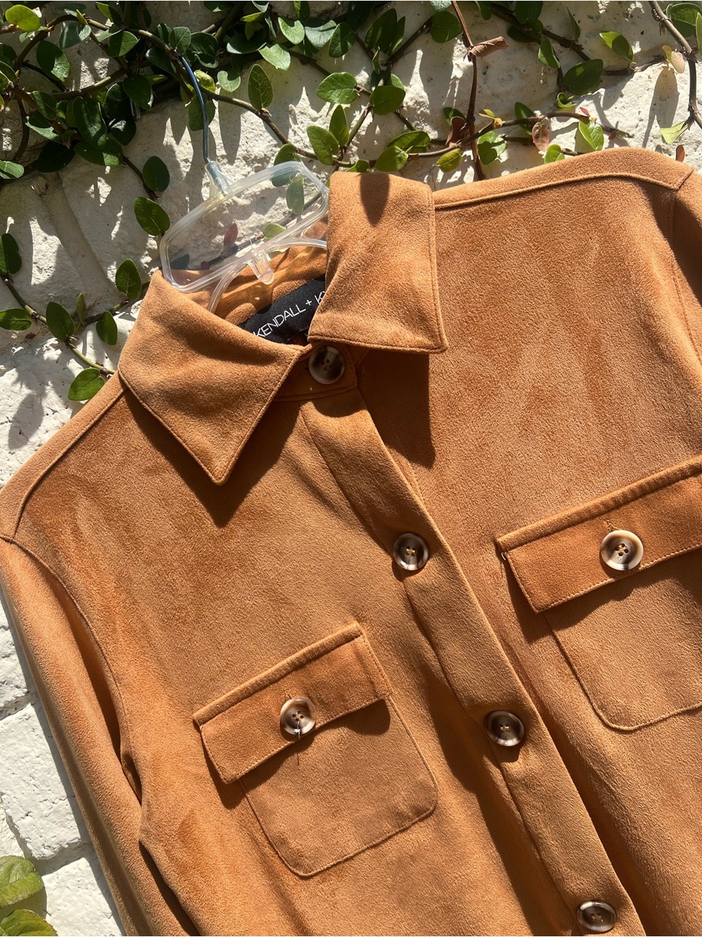 Kendall & Kylie Women's Suede-Look Button Front Jacket in Camel Brown XS